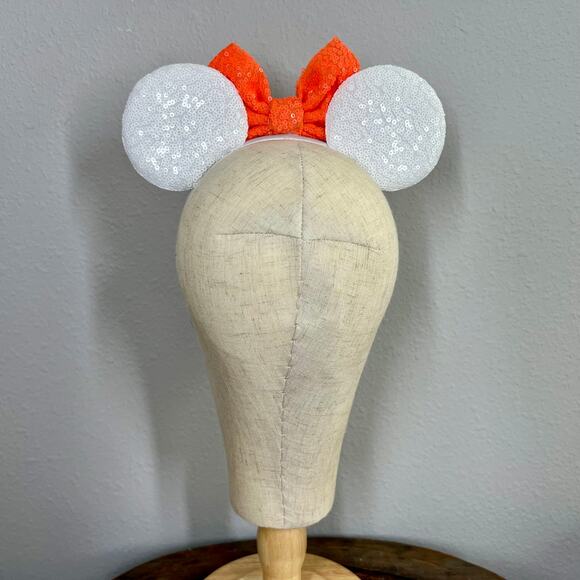 BB-8 Minnie Ears | Disney Star Wars-Inspired Droid Mouse Ears Headband - Picture 4 of 5